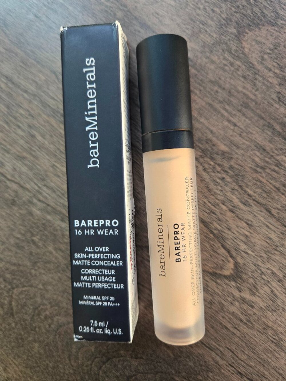 NIB bareMinerals Barepro 16HR Wear Concealer-